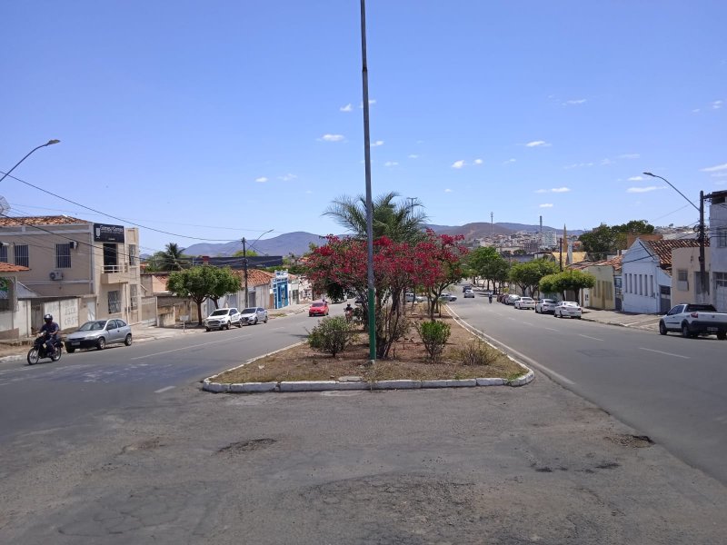 Casa - Venda - Jequiezinho - Jequié - BA