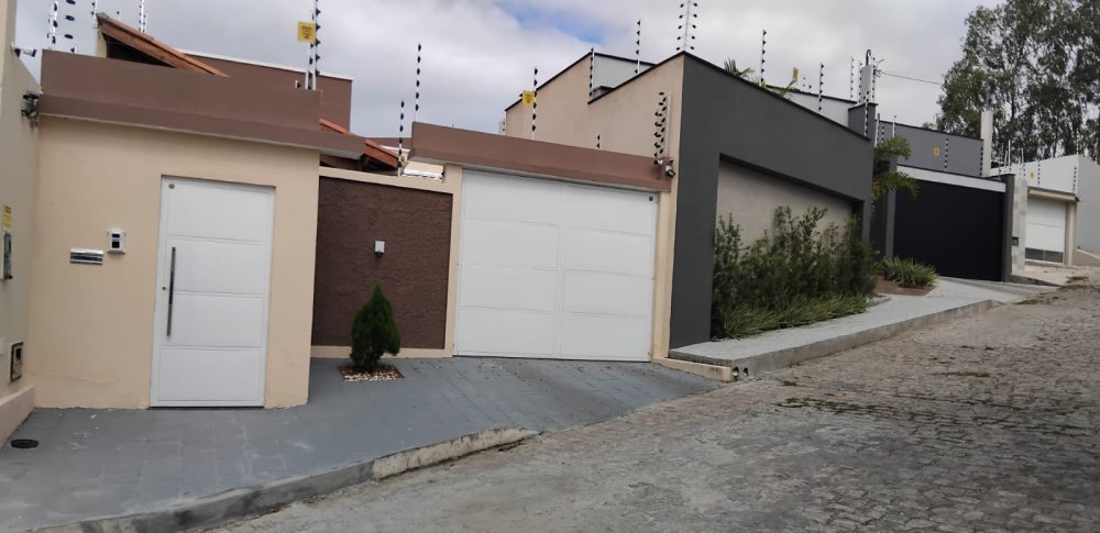 Casa Comercial - Venda - So Lus - Jequi - BA